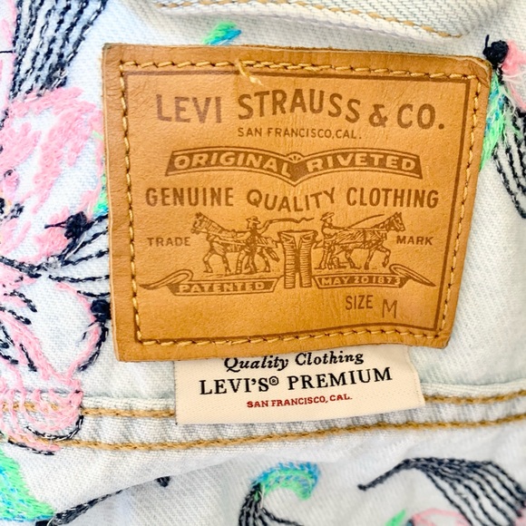 LEVI'S Premium Denim Cropped Bloom Sleeveless Vest - Picture 4 of 7